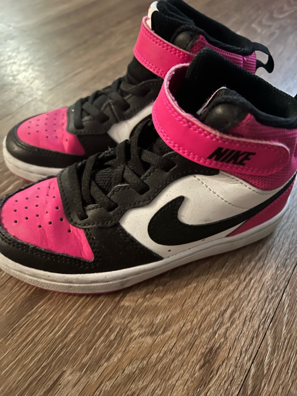 Nike Kids High-Top Sneakers in Hot Pink, Black & White